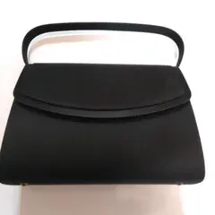 新品岩佐撥水ブラックフォーマルバッグ 購入時の箱有ります