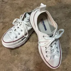 ⭐️値下げ中⭐️新品　CONVERSE ホワイト 厚底スニーカー　白