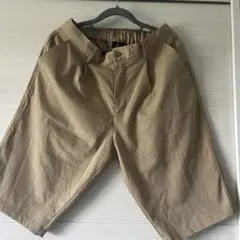 TARAS BOULBA ショートパンツ ベージュ Mサイズのサムネイル