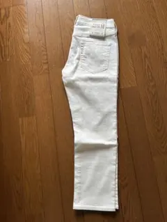 【新品・未使用】ゆったりストレッチ　クロップドパンツ　M(ウエスト67cm)のサムネイル