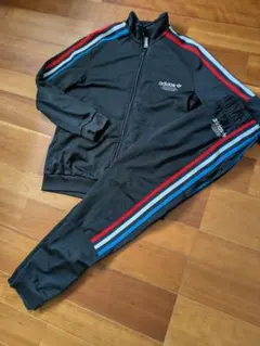 adidas　オリジナルス　ジャージ140