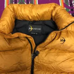 ダウンベストゴールド
