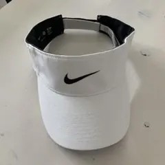 新品】NIKE海外限定サンバイザー - メルカリ