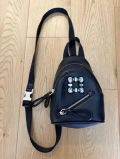 新品同様 ロジェヴィヴィエ ROGER VIVIER ボディバッグ 斜めがけ 2026年最新】ROGER VIVIER レディース ボディバッグ・ウエストポーチの