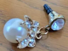 ⭐新品未使用⭐スマホピアス 3点組 パール×リボンビジュー イヤホンジャック飾り