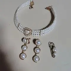 パールとゴールドのネックレスとイヤリングセット