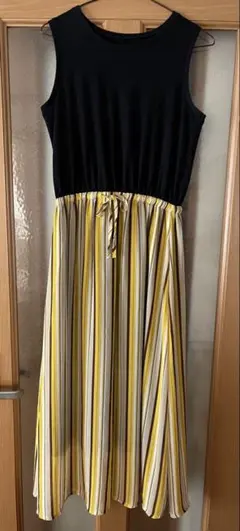 キャミワンピース S 黒とストライプ