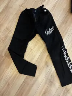 黒いコットン混紡パンツ ウエストゴム　140