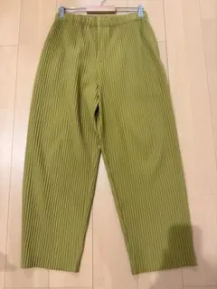 ブ*郎様 オムプリッセ　プリーツパンツ　スモーキーグリーン ブ*郎様 オムプリッセ プリーツパンツ スモーキーグリーン - メルカリ