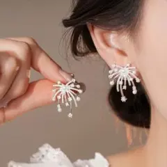 S925銀レディースパールビジュー風花火モチーフ高見え揺れ華やかスタッドピアス