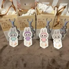 Pin for love LABUBU 4つセット