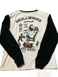 人気！SKULL WORKS タトゥーガール バーバープリント ロングTシャツ