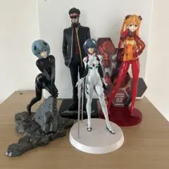 新世紀エヴァンゲリオン　フィギュア　4点セット