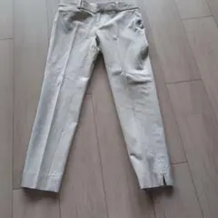 バナナ・リパブリック　ベージュ ストレッチパンツ 裾スリット