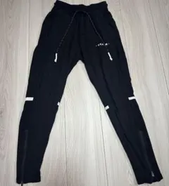 Item thumbnail for item b6e3576d-a3a6-46c4-a1be-8d8e895c54ab