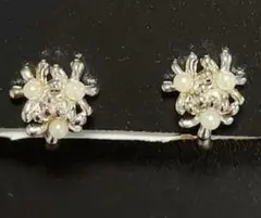 【未使用品】シルバー 花モチーフ イヤリング