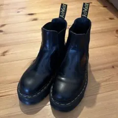 Dr. Martens チェルシーブーツ