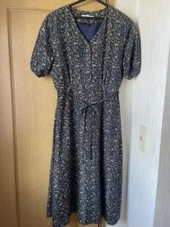 E hyphen world gallery PEACE 小花柄ワンピースのサムネイル
