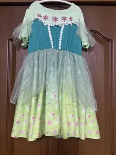 m*a様 しまむら　Littc エルサのサプライズ　ワンピースのサムネイル