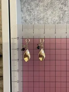 Item thumbnail for item 5597df67-243d-40cd-8659-a7ded500552e