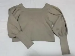 匿名発送❣️LOWRYS FARMパフスリーブ リブニット ベージュ