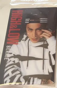 HIGH＆LOW 10周年記念　ハイローウエハース BERNIE 白濱亜嵐カード