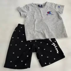 ベビー　80サイズ　上下セット　Tシャツ　短パン　チャンピオンのサムネイル