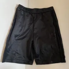 XS 155サイズ　adidas 黒 ハーフパンツ 半ズボン　3本ライン