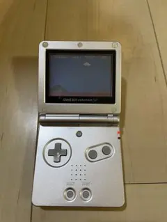 ゲームボーイアドバンスSP シルバー