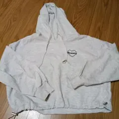 Jabberwocky ハートロゴ クロップドパーカー