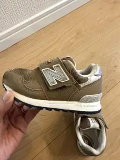 ニューバランス 313 キッズスニーカー 14cm ベージュ 保育園 公園用