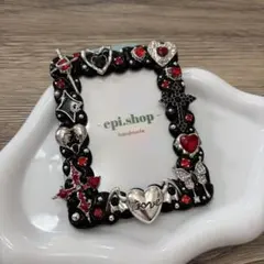 ホイップデコ トレカケースデコ B8 黒 キラキラ ゴテゴテ y2k 赤④