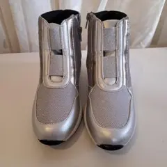 HIROKO KOSHINO FEMME シルバー ブーツ