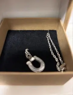 LION HEART シルバー 馬蹄型ネックレス