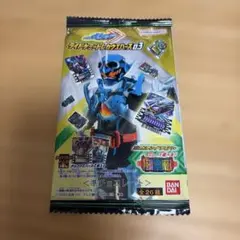 仮面ライダー　ガッチャード　ライドケミートレカ　ウエハース　03 パッケージ
