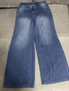 Lumivelle ウォッシュド ローウエスト ワイドレッグジーンズ