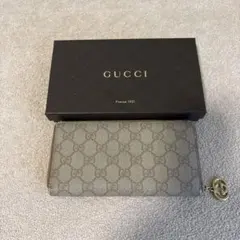 GUCCI GGスプリーム 二つ折り財布 - メルカリ
