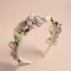 値下げ！花と蝶の刺繍カチューシャ ☆ 新品未使用ヘアアクセ アレンジ キッズ