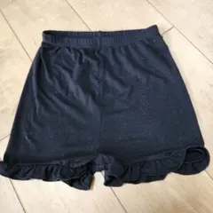 黒 フリル付き ショートレギンス 150