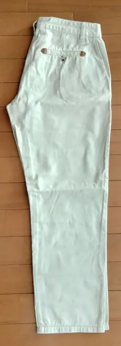 ベージュ カジュアルパンツ バックポケット付き