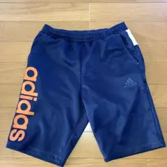 adidas ネイビー ハーフパンツ