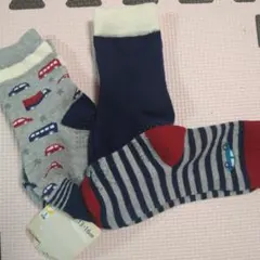 新品　靴下3足セット　13~16センチ　クルーソックス
