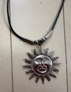 story mfg 太陽ネックレス story mfg 太陽ネックレス - メルカリ