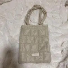 ココディール　ベージュ キルティング トートバッグ　白