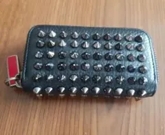 2025年最新】Christian Louboutin キーケースの人気アイテム