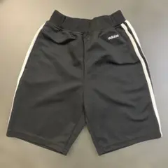 adidas 黒 ハーフパンツ サイドストライプ ジャージ
