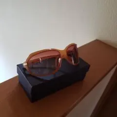 PRADAサングラスのサムネイル