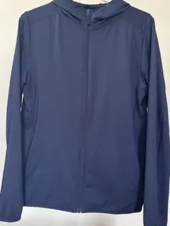 ユニクロAIRismネイビー160ジップメッシュパーカー