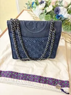 【TORYBURCH】ネイビー デニム キルティング ショルダーバッグ　袋付き