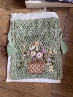 花刺繍付き緑色巾着袋